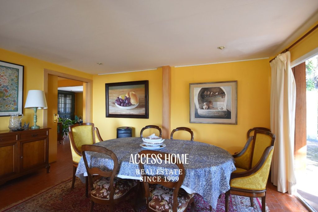 Casa con gran parcela, piscina y vistas a mar en Sant Andreu de Llavaneres