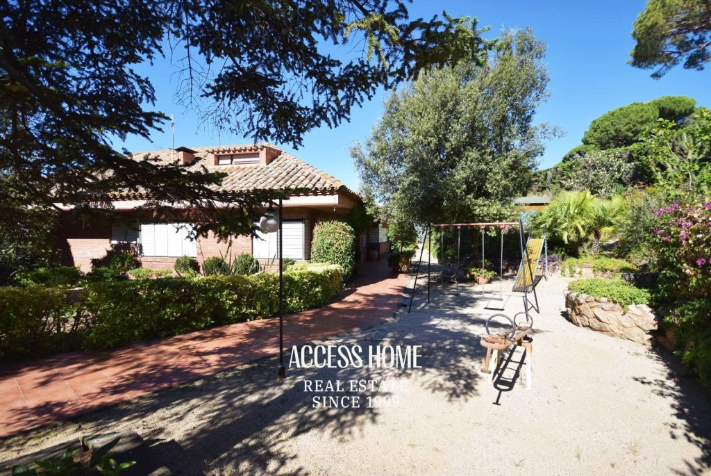 Exclusiva vivienda en  alquiler en Sant Vicenç de Montalt