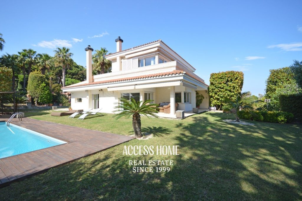 Casa con dos parcelas a la venta en Can Teixidó, Alella