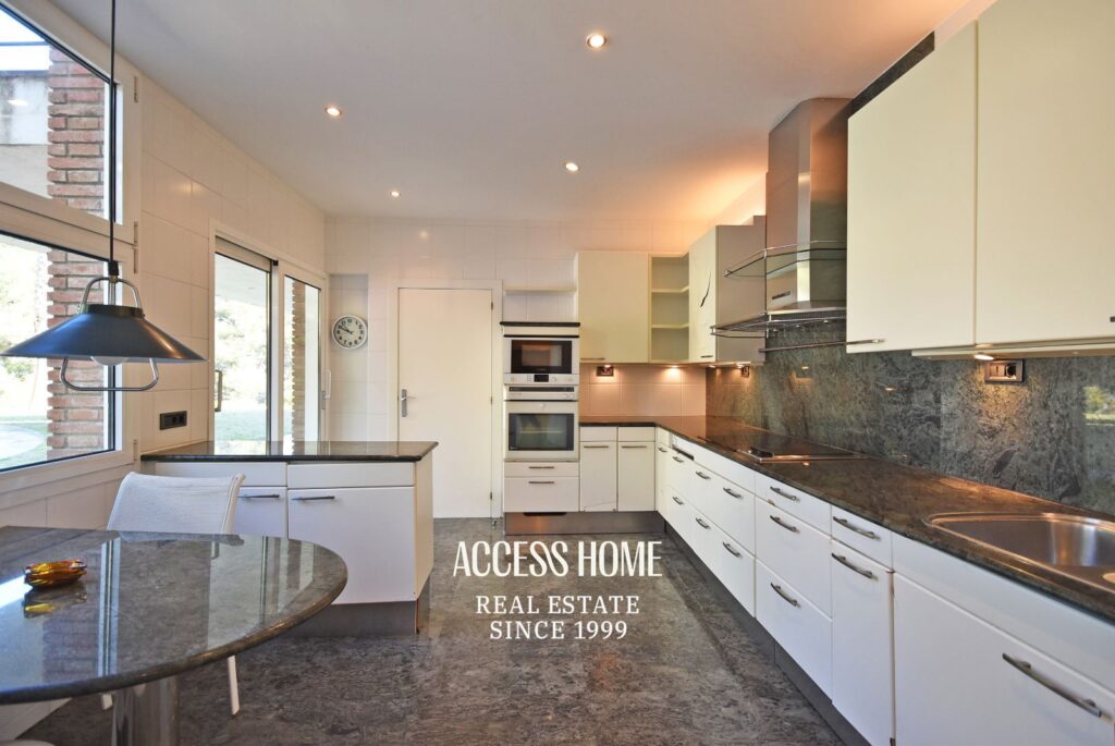 Exclusiva villa en Premià de Dalt, Costa del Maresme en venta