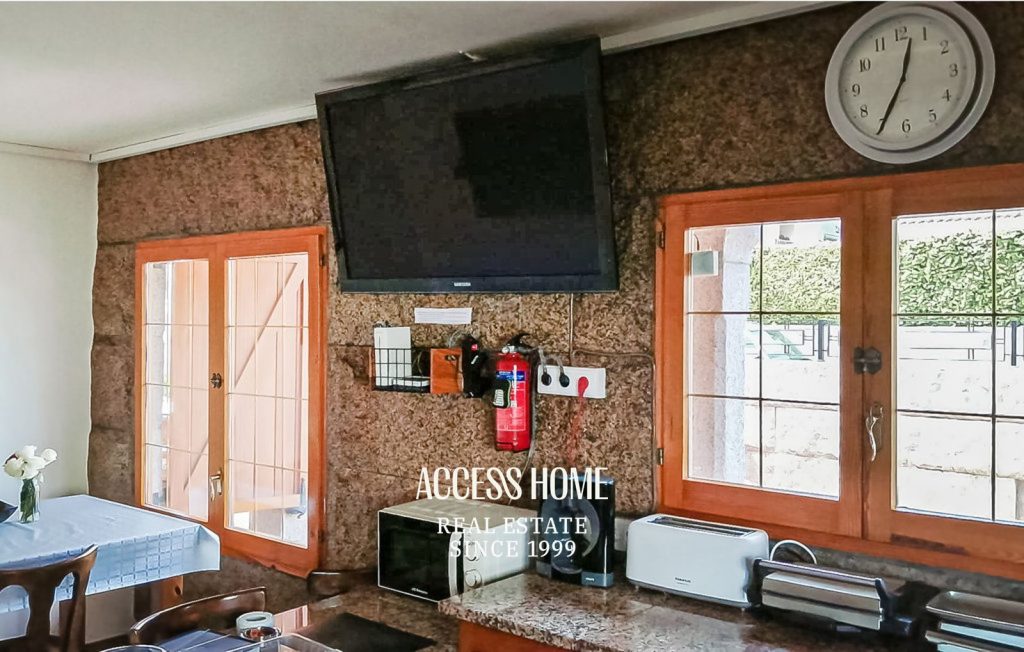 Excelente residencia de grandes dimensiones en Alella