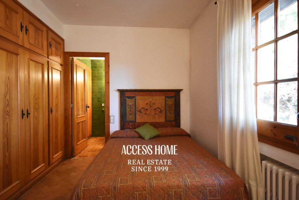 Casa con piscina y amplia parcela en Sant Vicenç de Montalt