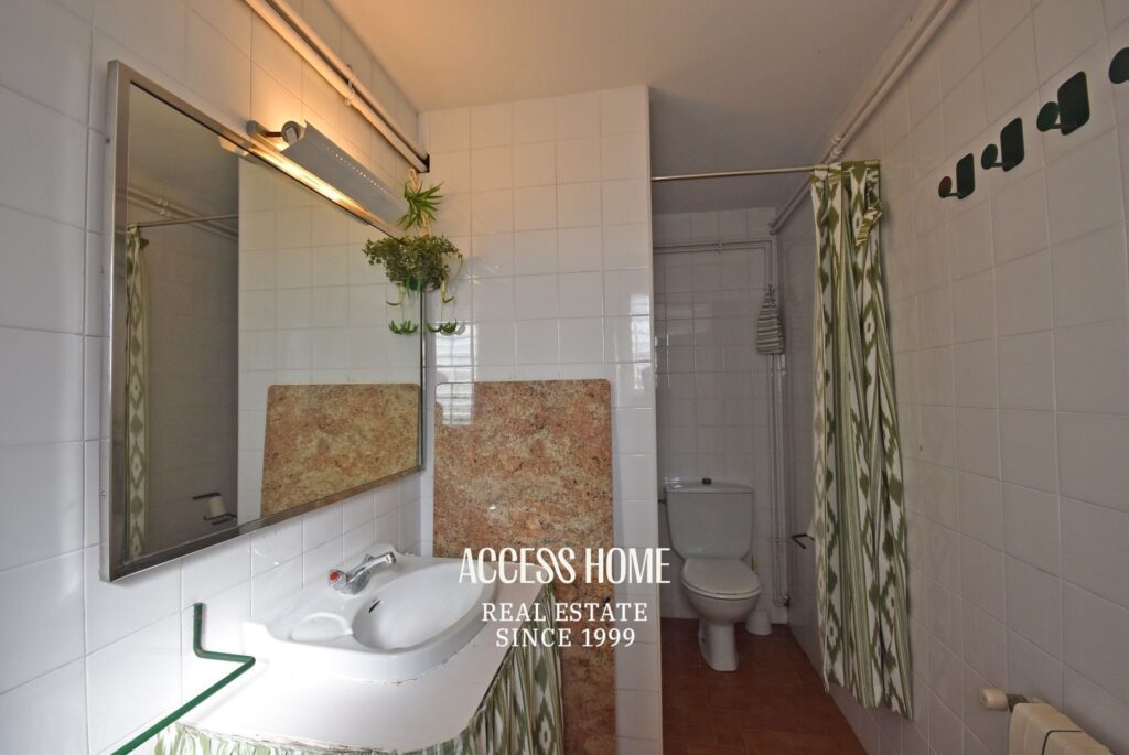 Casa con piscina y amplia parcela en Sant Vicenç de Montalt