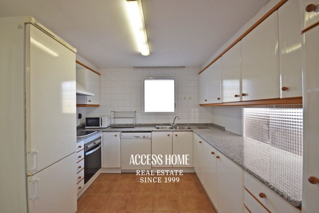 Casa con piscina y amplia parcela en Sant Vicenç de Montalt
