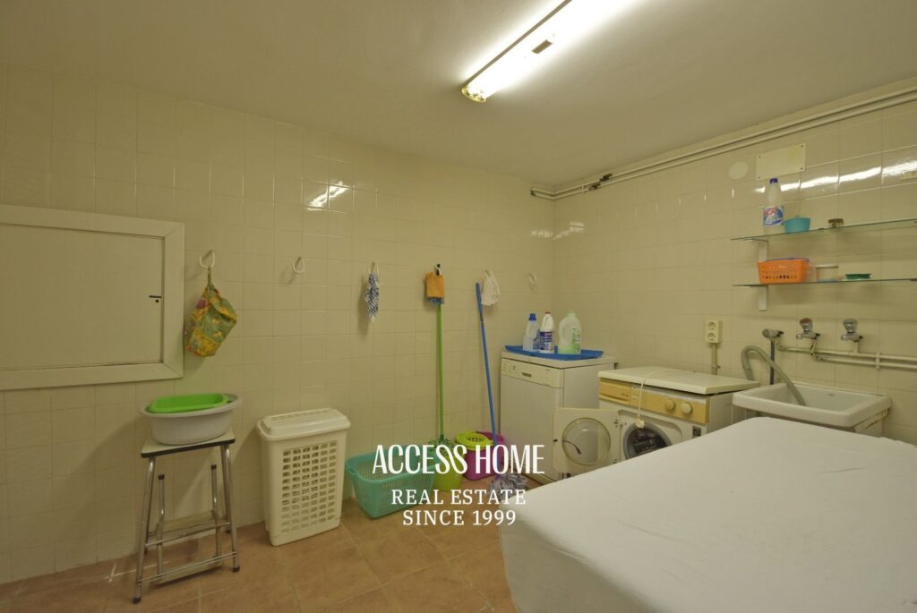 Casa con piscina y amplia parcela en Sant Vicenç de Montalt