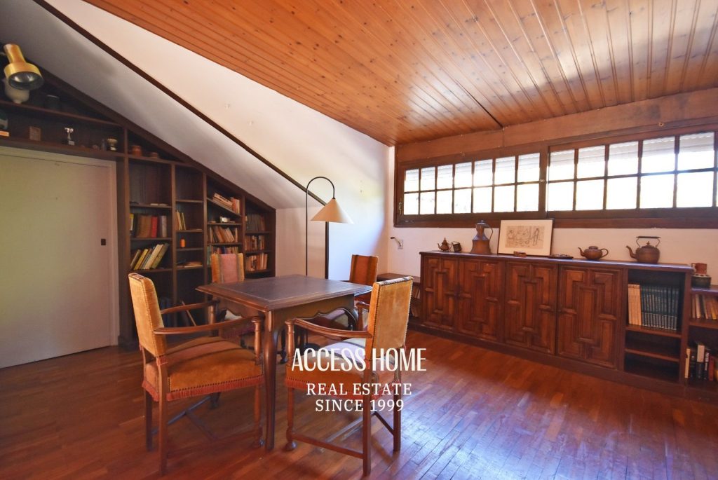 Casa con piscina y amplia parcela en Sant Vicenç de Montalt
