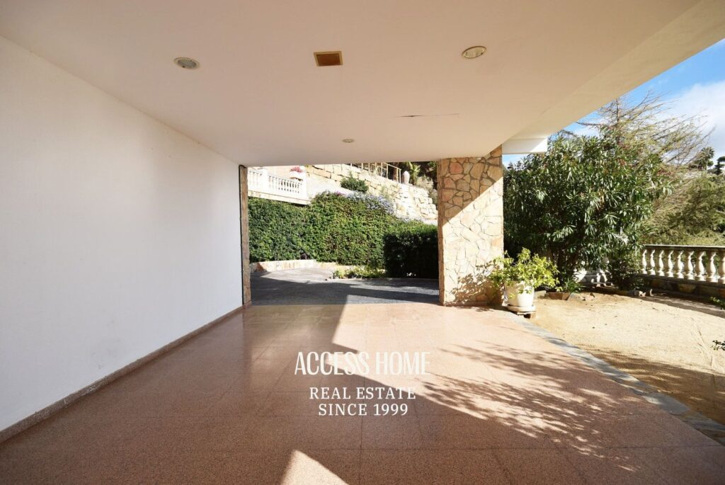 Casa con vistas al mar y piscina en venta en Arenys de Munt , 260 m² y parcela de 1.033 m²