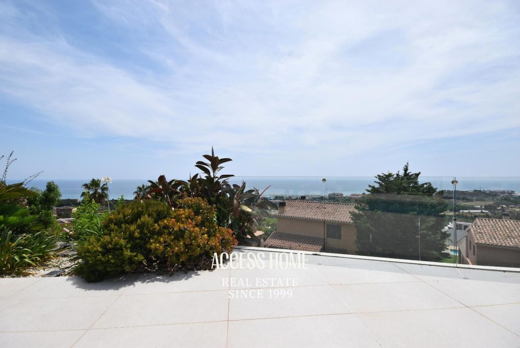 Exclusiva casa con vistas panorámicas a mar en Sant Vicenç de Montalt