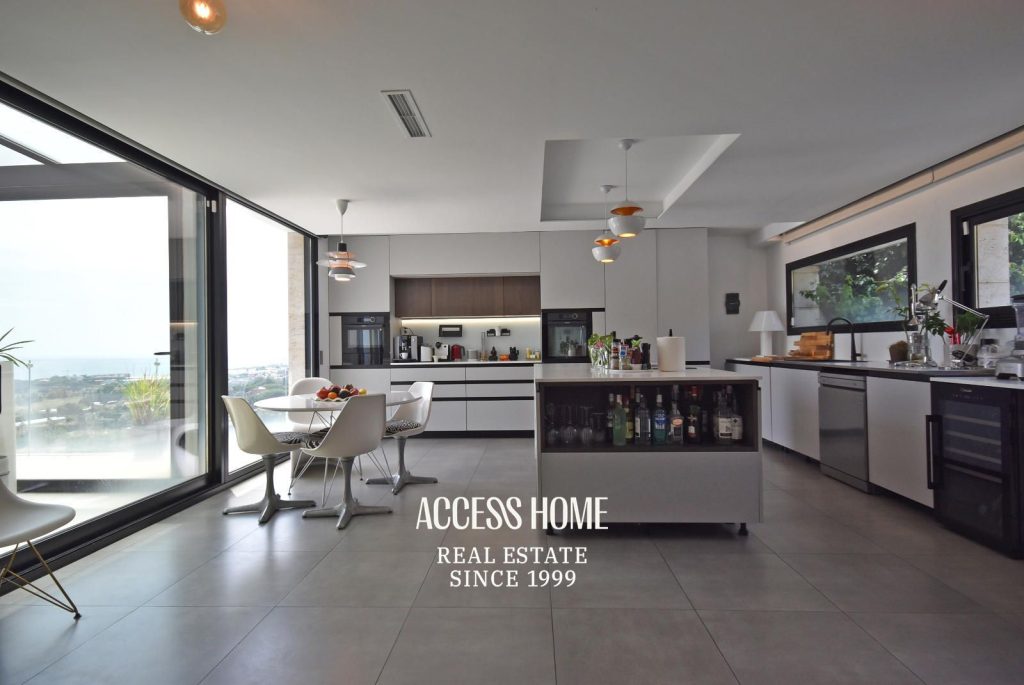 Exclusiva casa con vistas panorámicas a mar en Sant Vicenç de Montalt
