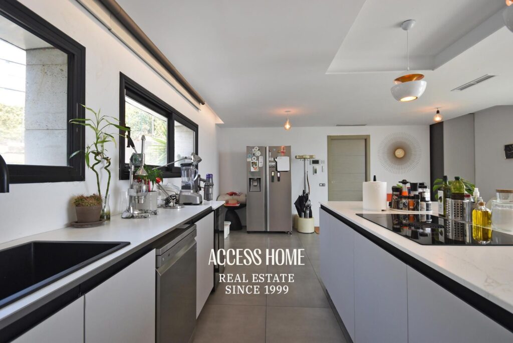 Exclusiva casa con vistas panorámicas a mar en Sant Vicenç de Montalt