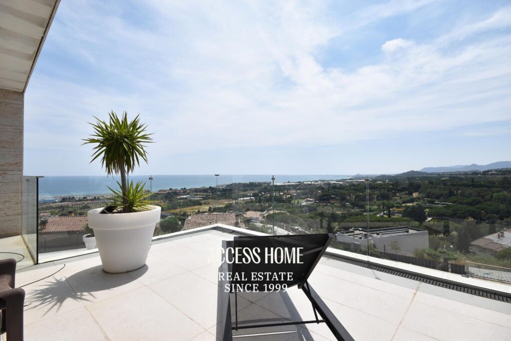 Exclusiva casa con vistas panorámicas a mar en Sant Vicenç de Montalt