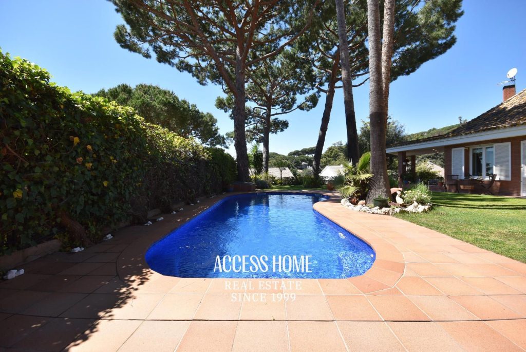 Villa con piscina en Sant Vicenç de Montalt