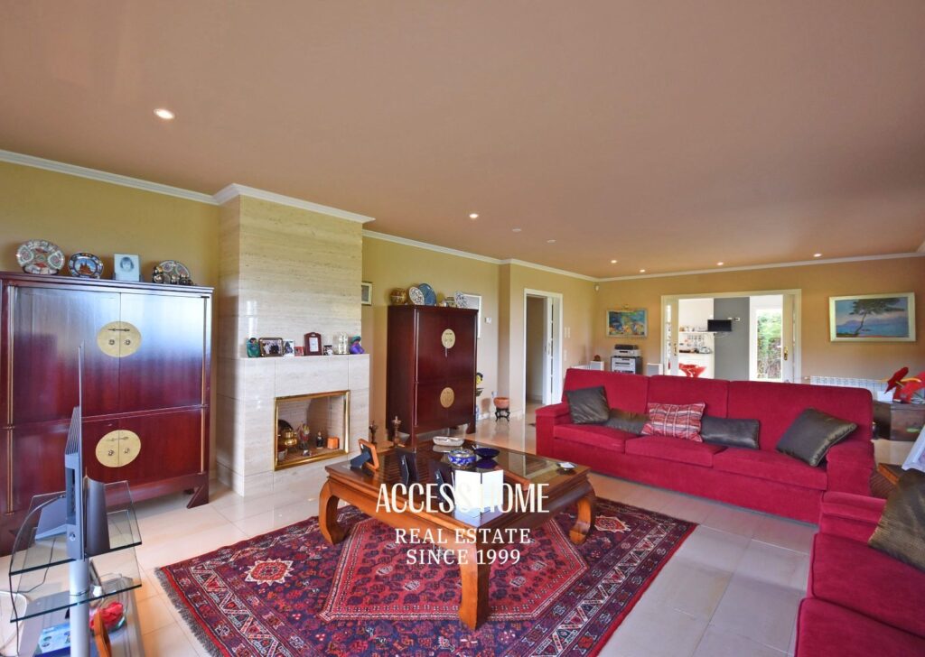 Villa en Rocaferrera con amplia parcela