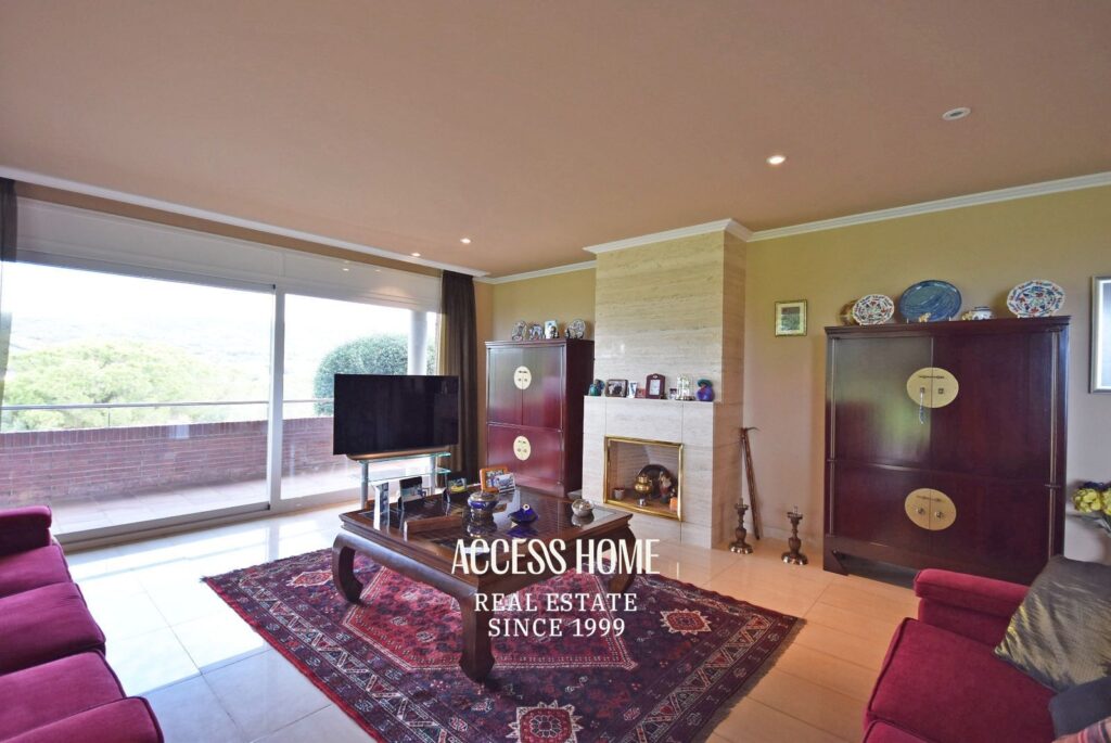 Villa en Rocaferrera con amplia parcela