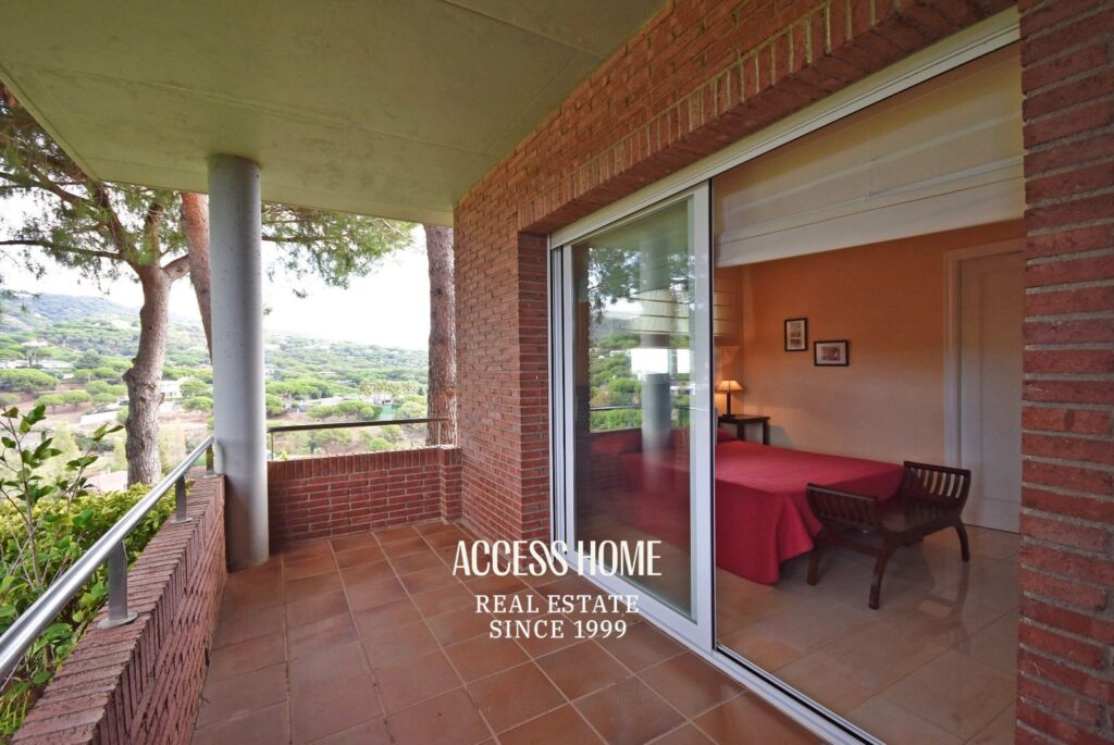 Villa en Rocaferrera con amplia parcela
