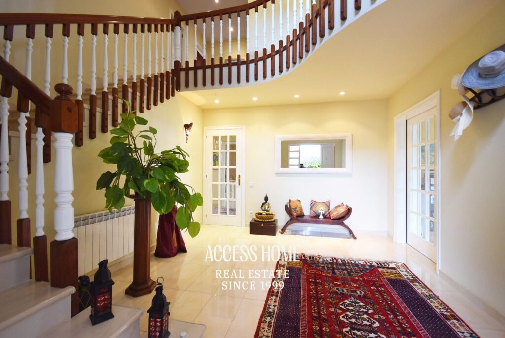 Villa en Rocaferrera con amplia parcela
