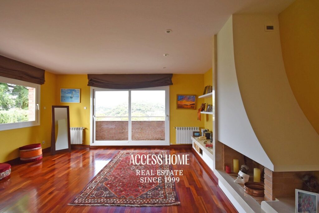 Villa en Rocaferrera con amplia parcela