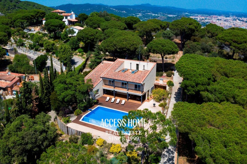 Casa con vistas panorámicas en Cabrera de Mar