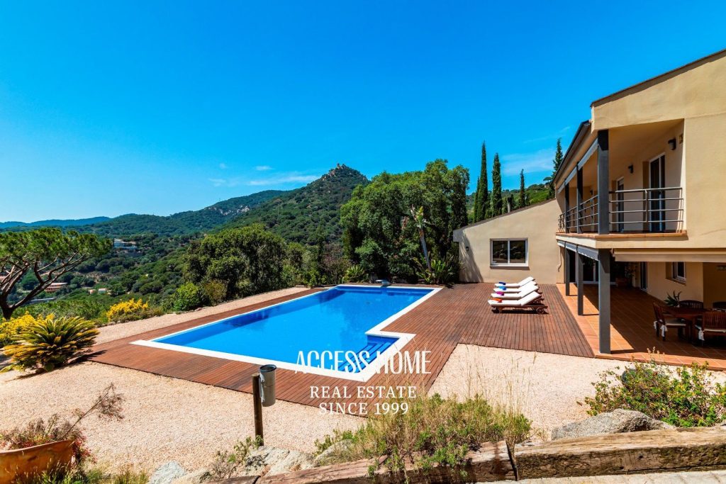 Casa con vistas panorámicas en Cabrera de Mar