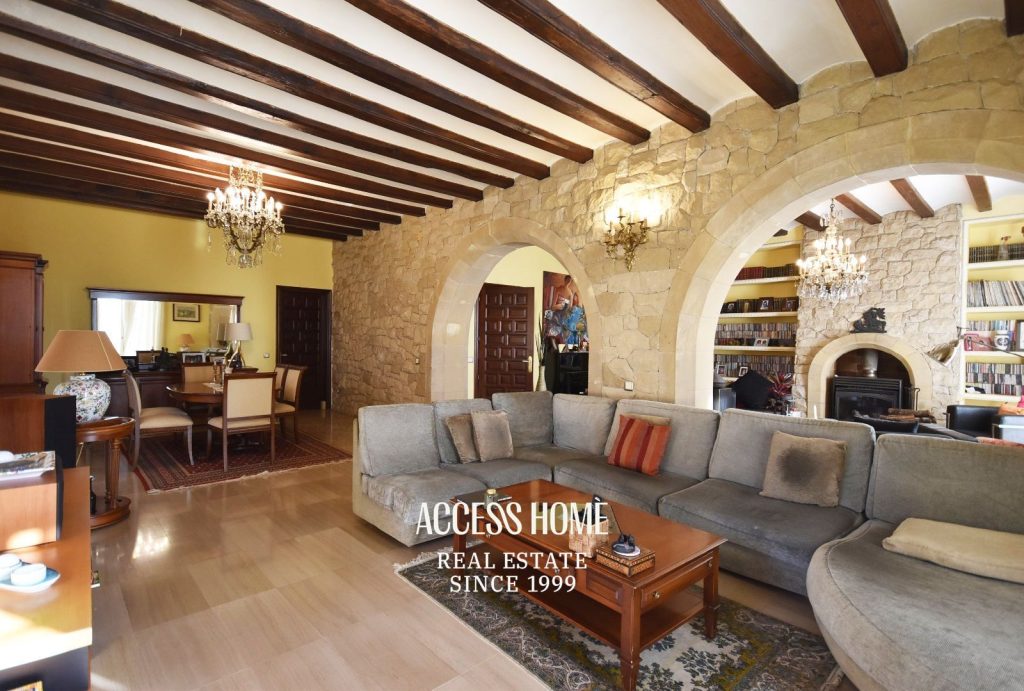 Casa señorial restaurada en el centro de Teià