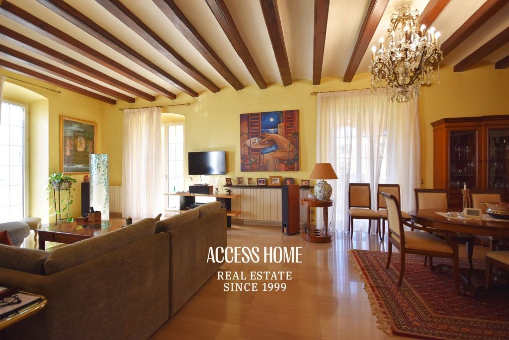 Casa señorial restaurada en el centro de Teià