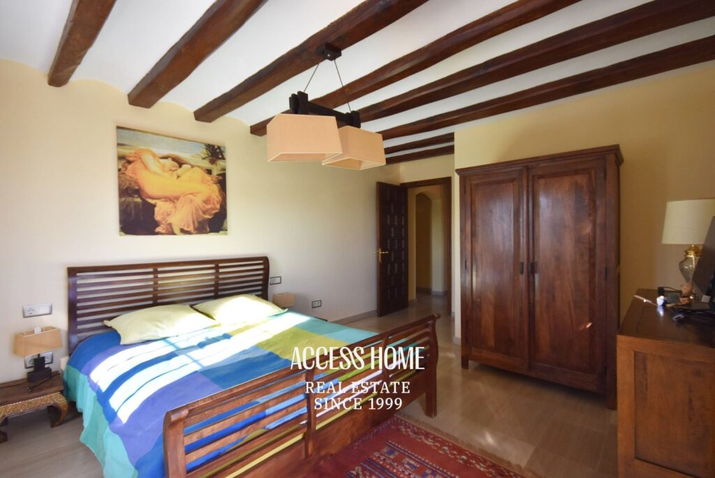 Casa señorial restaurada en el centro de Teià