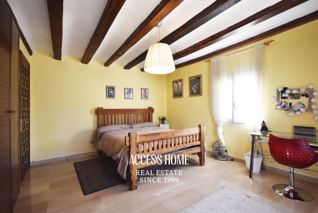 Casa señorial restaurada en el centro de Teià