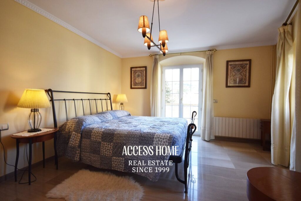 Casa señorial restaurada en el centro de Teià