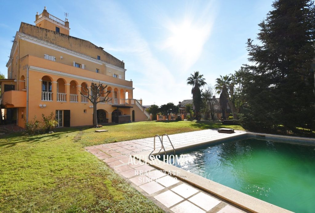 Casa señorial restaurada en el centro de Teià