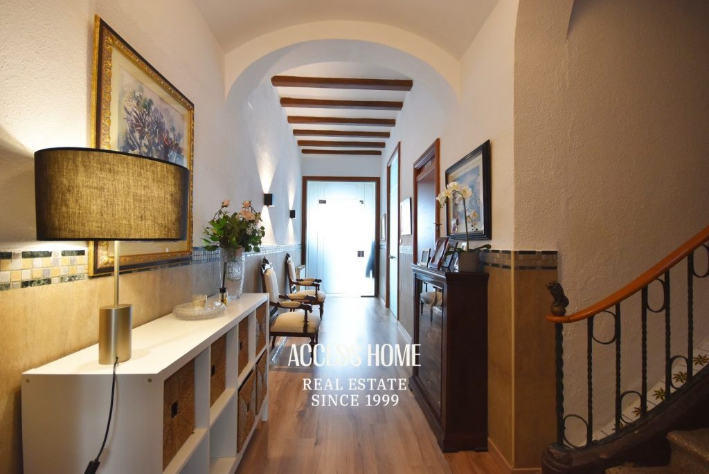 Casa de estilo modernista frente al mar en El Masnou