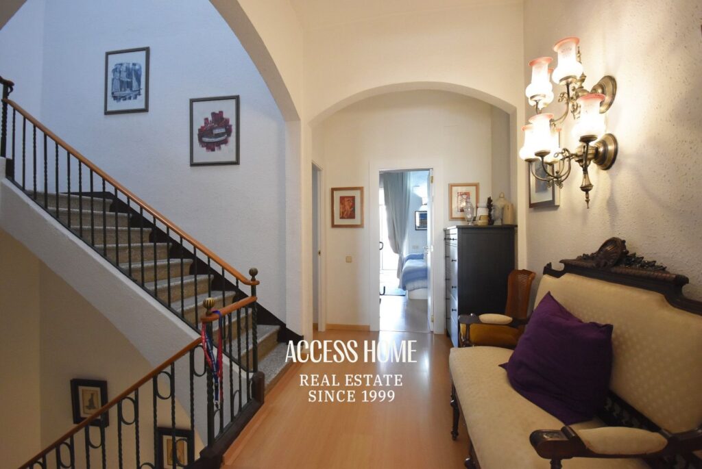 Casa de estilo modernista frente al mar en El Masnou