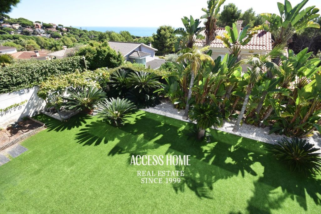 Casa de diseño en venta en urbanización Sant Berger Teià