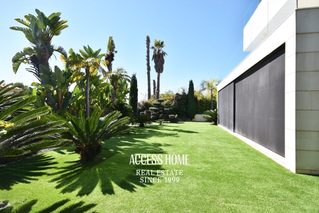 Casa de diseño en venta en urbanización Sant Berger Teià