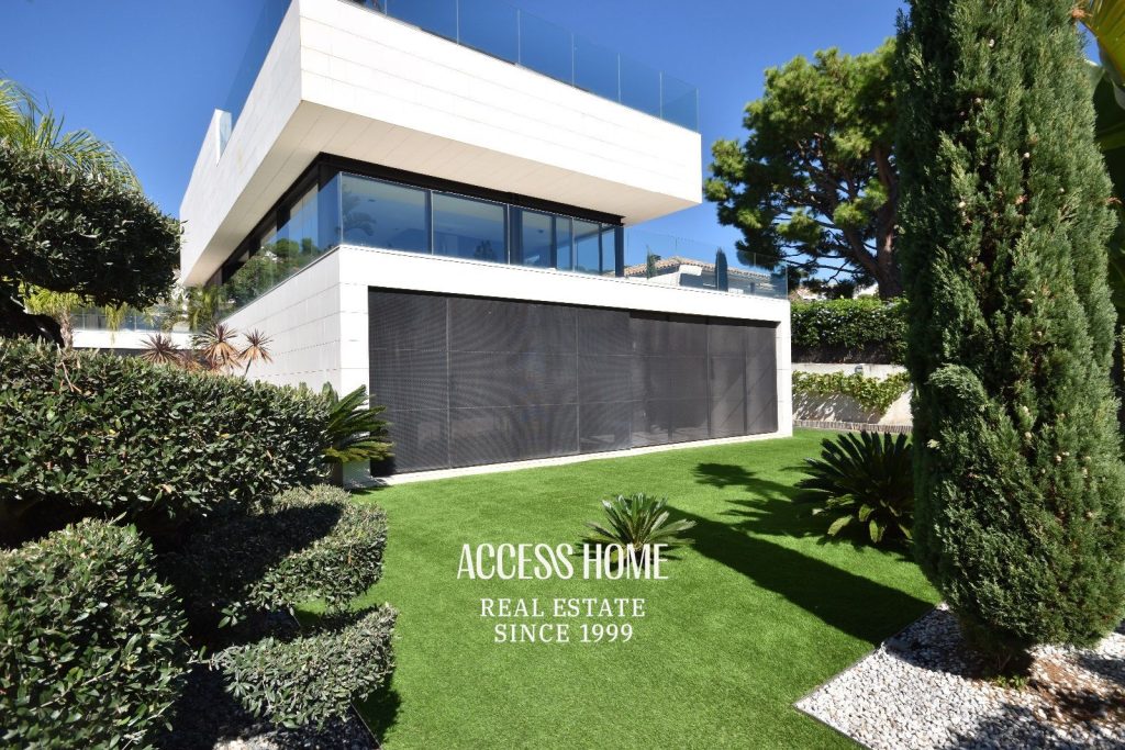 Casa de diseño en venta en urbanización Sant Berger Teià