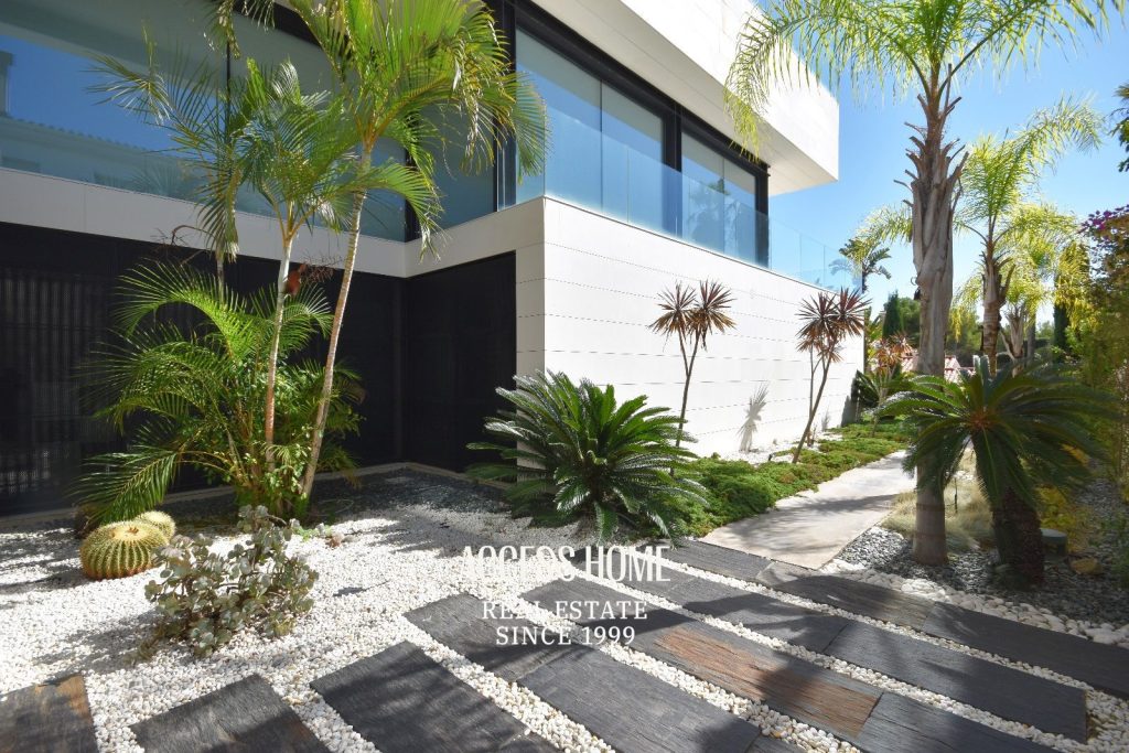 Casa de diseño en venta en urbanización Sant Berger Teià