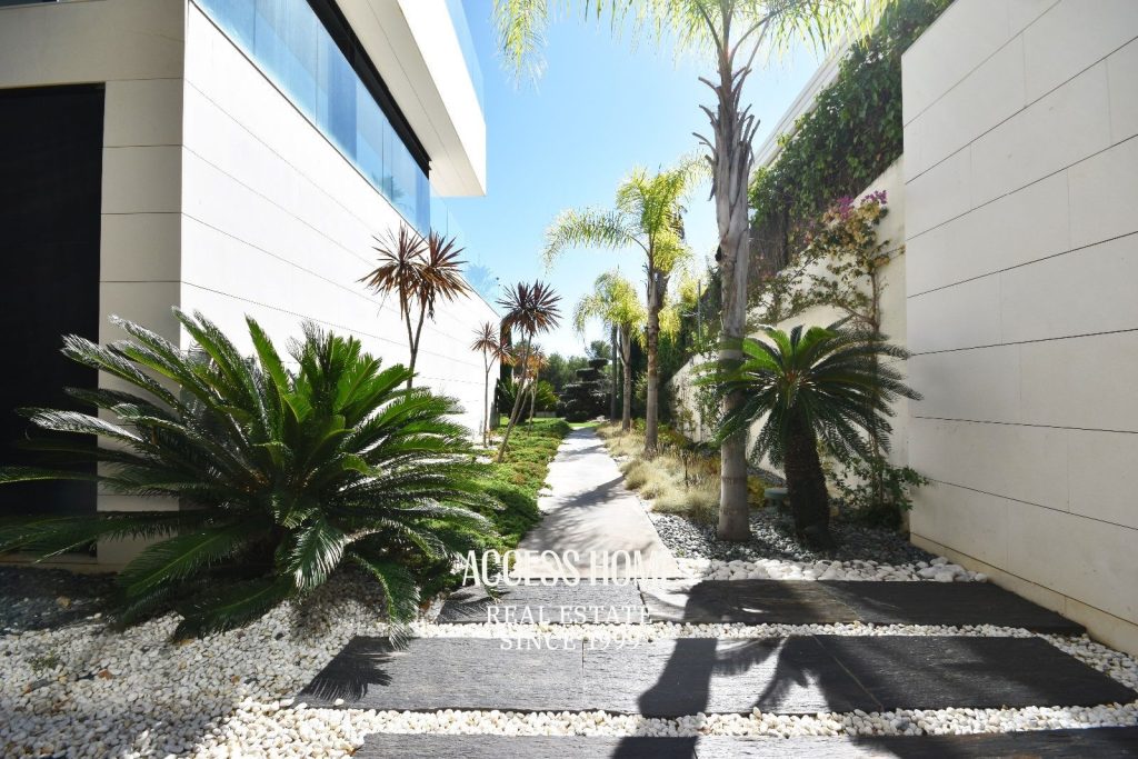 Casa de diseño en venta en urbanización Sant Berger Teià