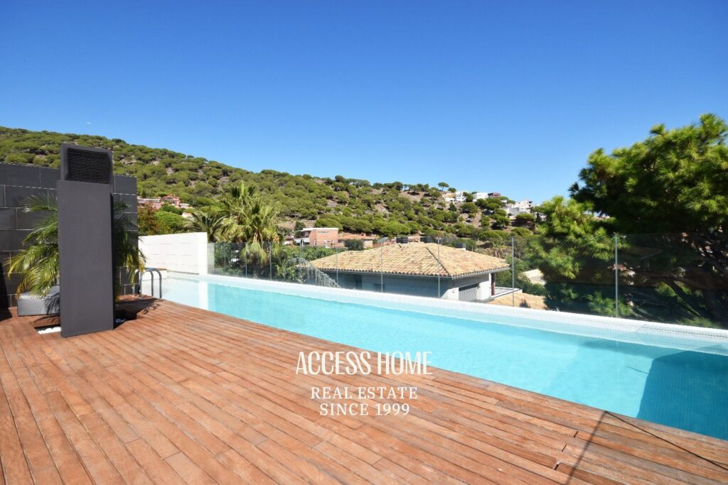 Casa de diseño en venta en urbanización Sant Berger Teià
