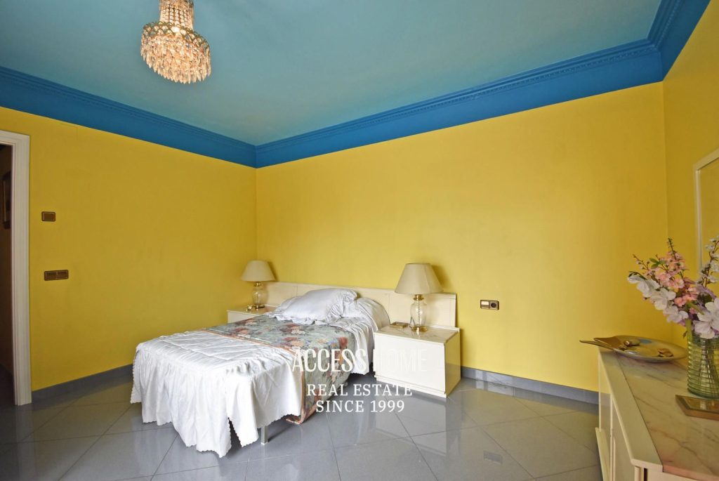 Casa unifamiliar con vistas a mar y piscina privada en Premià de Dalt