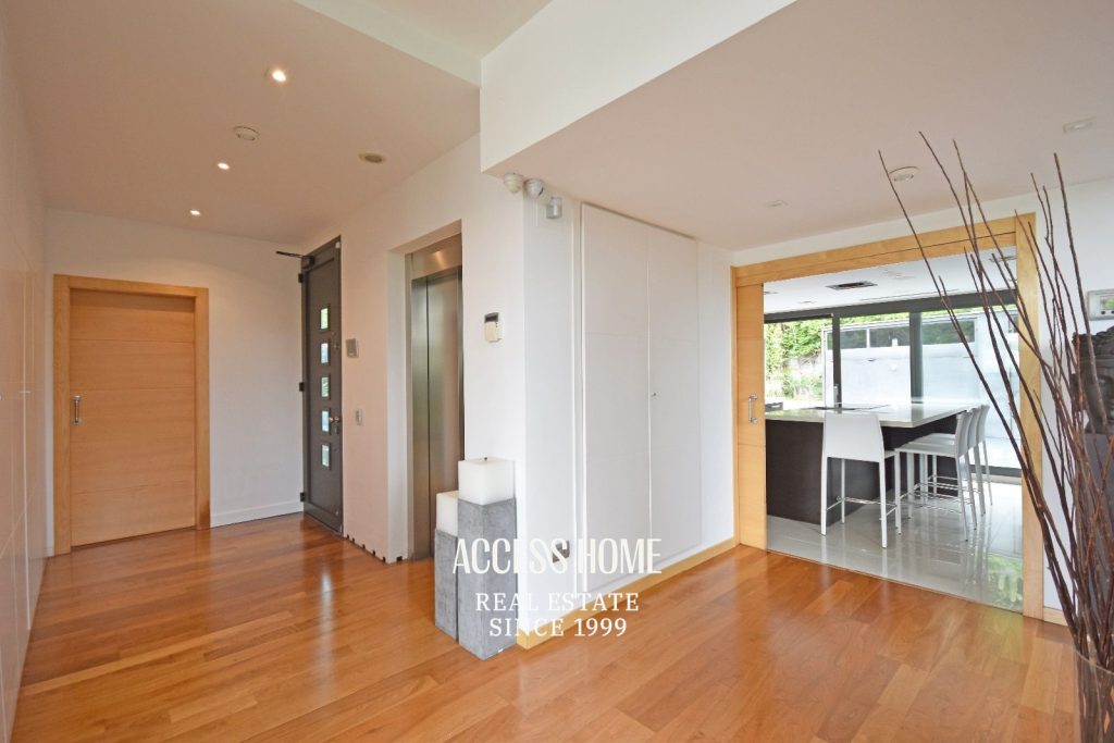 Magnifica casa de diseño en venta en Alella