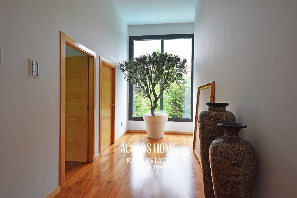 Magnifica casa de diseño en venta en Alella