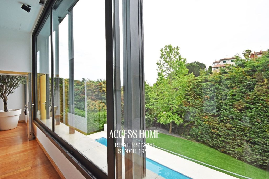 Magnifica casa de diseño en venta en Alella