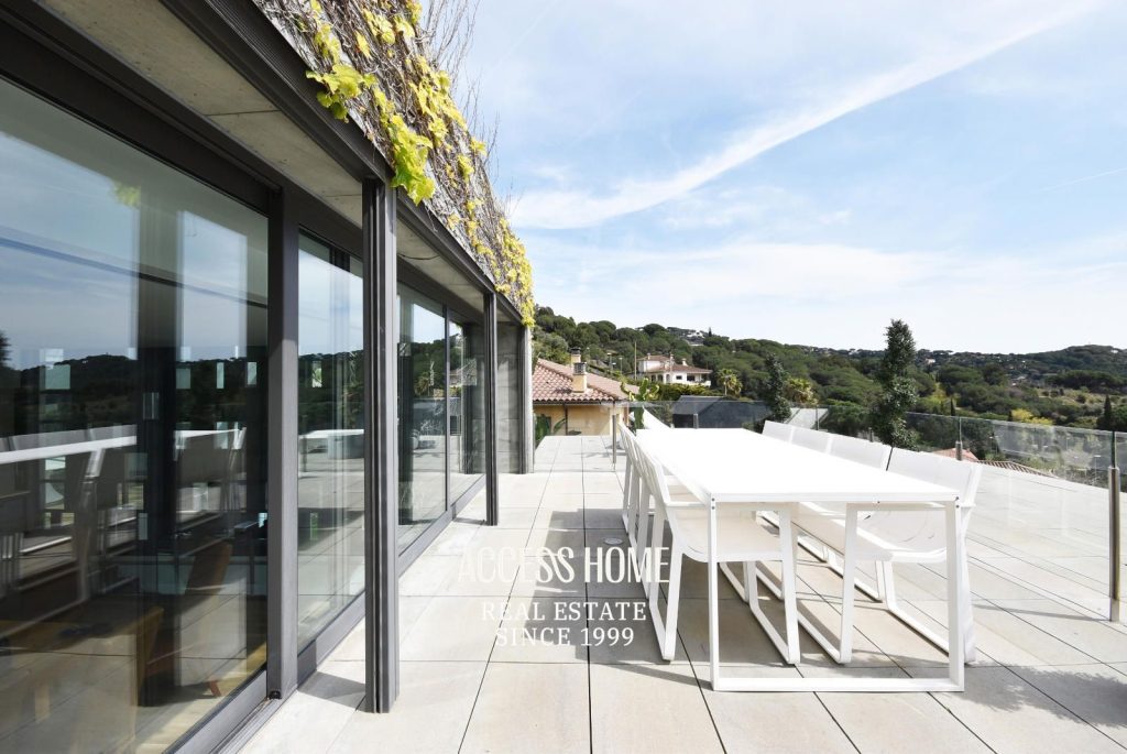Magnifica casa de diseño en venta en Alella