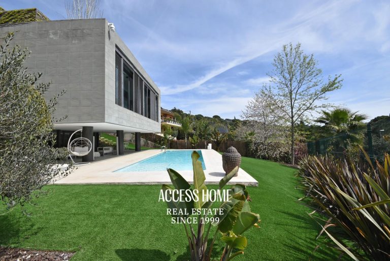 Magnifica casa de diseño en venta en Alella
