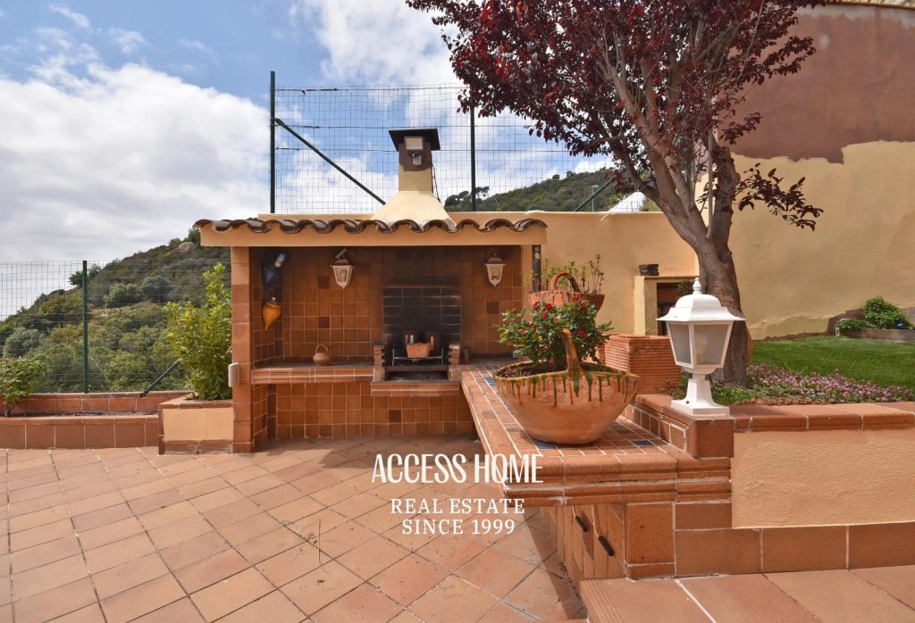 Exclusivo chalet independiente con vistas panorámicas a mar en Mas Ram, Badalona