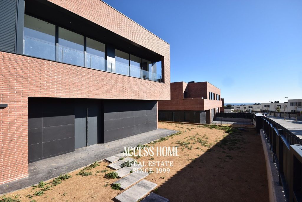 Exclusiva Vivienda de Obra Nueva en Can Quirze