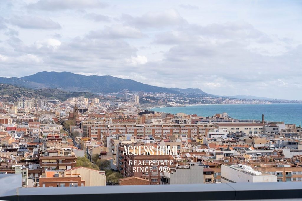 Exclusivo piso de obra nueva con terraza junto al mar