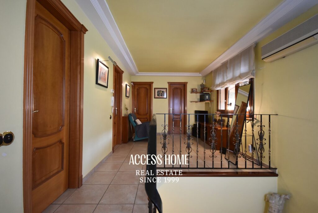 Exclusiva casa con vistas al mar, piscina privada y casa de invitados en Caldes d’Estrac
