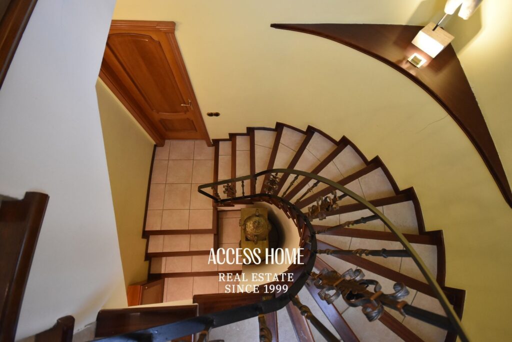 Exclusiva casa con vistas al mar, piscina privada y casa de invitados en Caldes d’Estrac