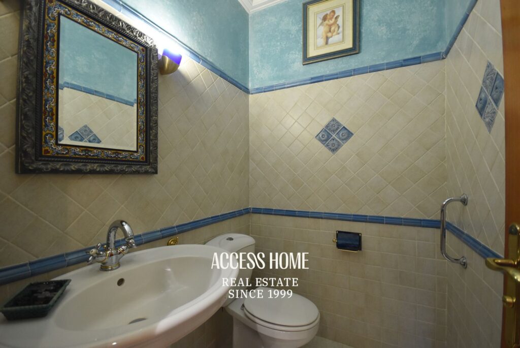 Exclusiva casa con vistas al mar, piscina privada y casa de invitados en Caldes d’Estrac