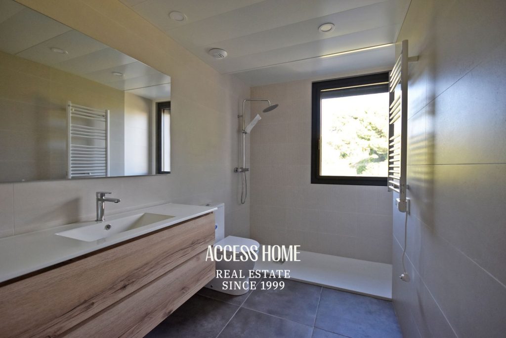 Ático dúplex de nueva construcción con piscina comunitaria